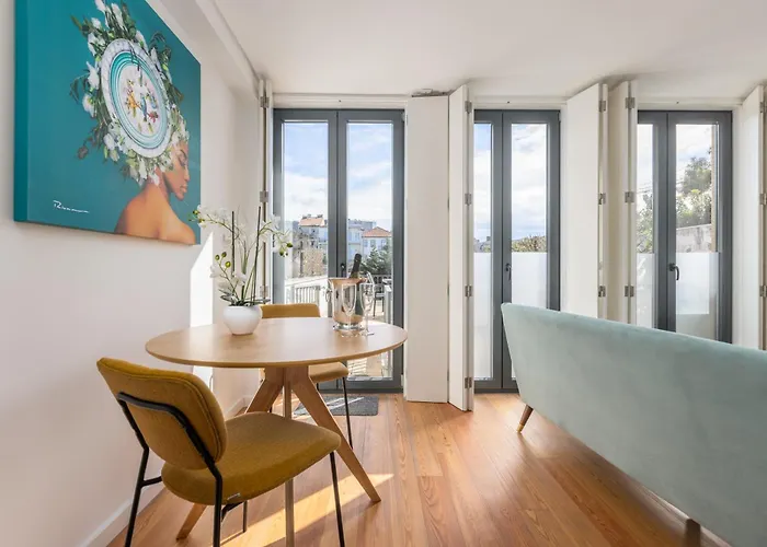 아파트 Terrace Bliss With Ac Downtown *