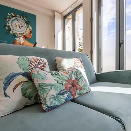 דירה Terrace Bliss With Ac Downtown