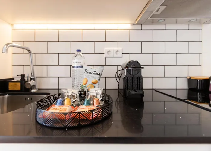 Terrace Bliss With Ac Downtown *