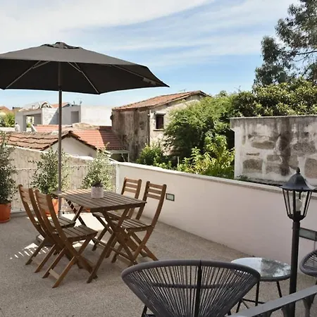 Terrace Bliss With Ac Downtown