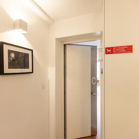 Terrace Bliss With Ac Downtown Porto