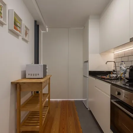 Terrace Bliss With Ac Downtown Porto