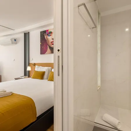 Terrace Bliss With Ac Downtown Apartman