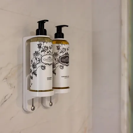 Terrace Bliss With Ac Downtown Apartman *