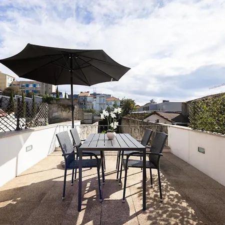 Terrace Bliss With Ac Downtown *