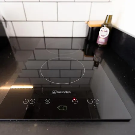 公寓 Terrace Bliss With Ac Downtown